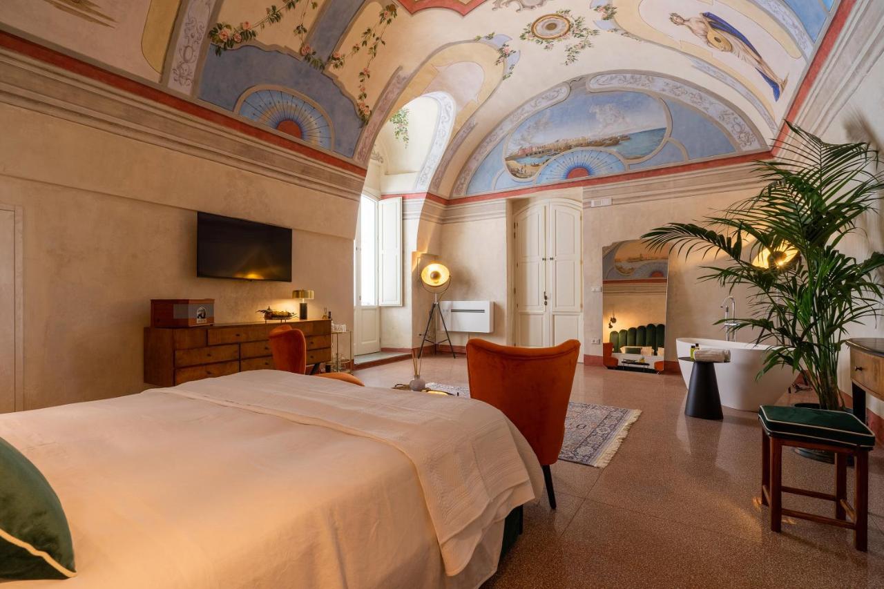 Bed and Breakfast Relais La Casa Del Poeta Gallipoli Exterior foto