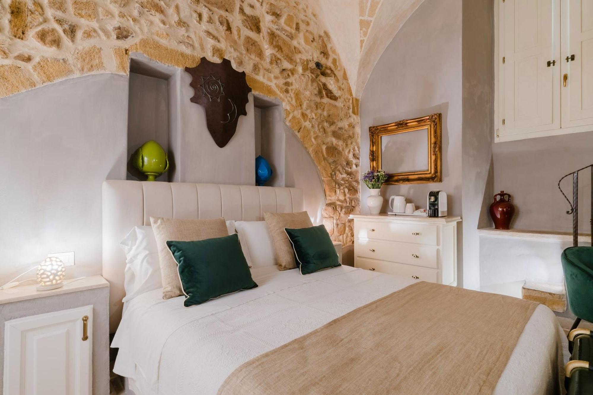 Bed and Breakfast Relais La Casa Del Poeta Gallipoli Exterior foto